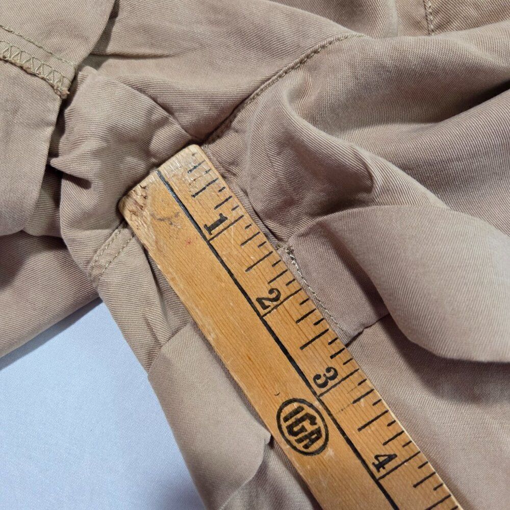 EUC AERIE TAN LYOCELL SHORTS CUFFED SIZE LARGE - Picture 14 of 14